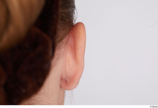 Selin ear 0004.jpg